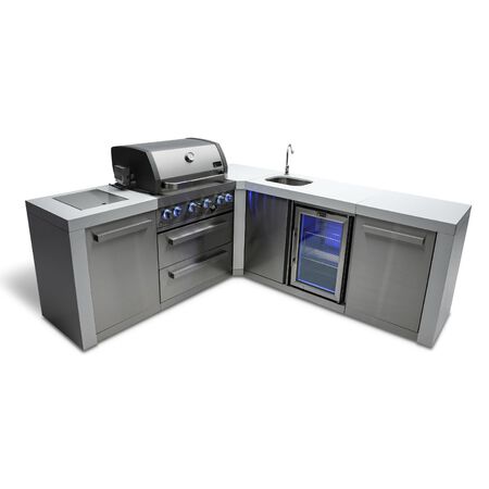 Mont Alpi 4-Burner Deluxe island with a 90-degree corner and beverage center