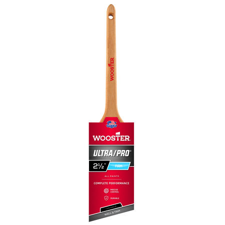 Wooster Ultra/Pro 2-1/2 in. Angle Paint Brush