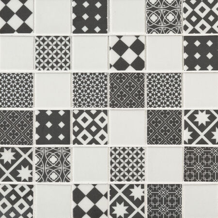CHECKORAMA GLASS TILE 2X2