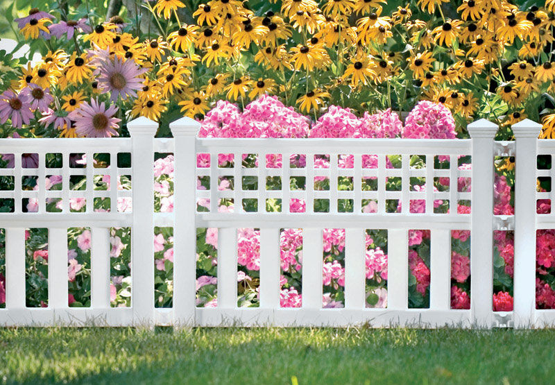 Suncast 20.5 in. H x 24 in. L White Plastic Garden Fence Stine Home
