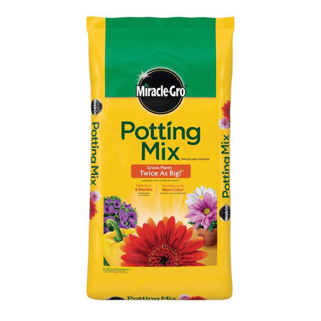 Miracle-Gro Flower and Plant Potting Mix 50 qt.