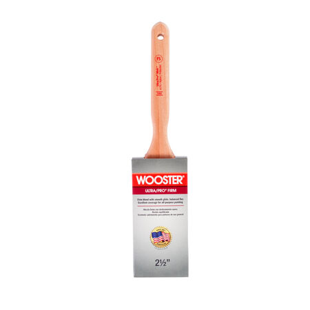 Wooster Ultra/Pro 2-1/2 in. Flat Paint Brush