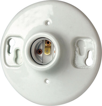 Leviton Lampholder 250 volts 660 watts White