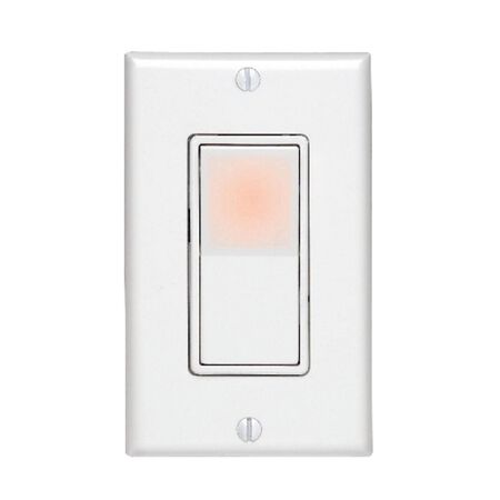 Leviton Decora 15 amps Three Pole 3-Way Illuminated Rocker Switch White 1 pk