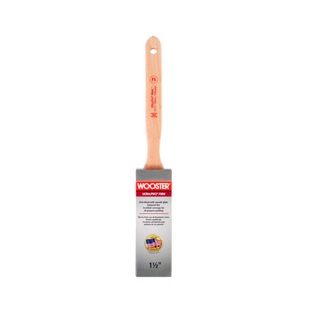 Wooster Ultra/Pro 1-1/2 in. Flat Paint Brush