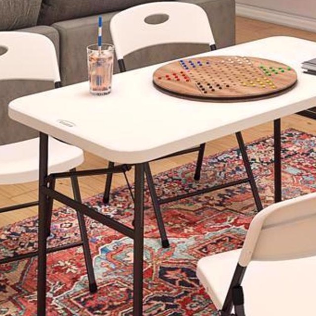 Folding Chairs Img
