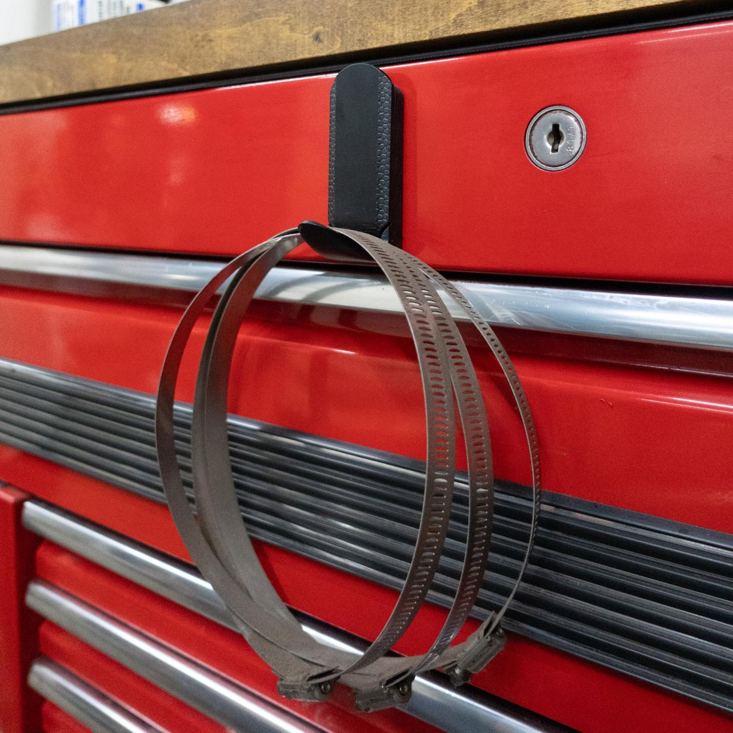 Gator Magnetics MINI Black Plastic/Steel Magnetic Hooks 15 lb. cap. 1 Pack