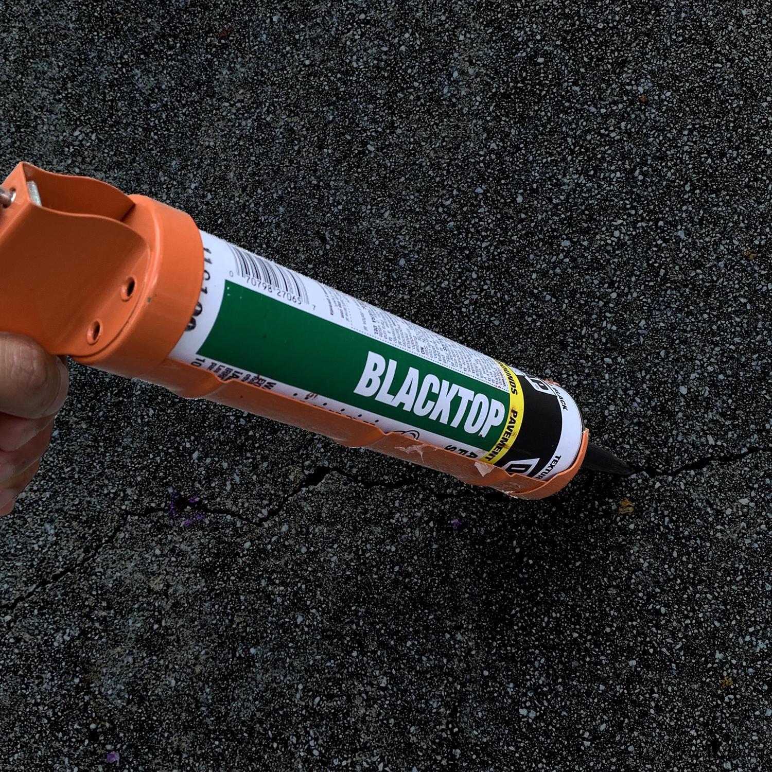 DAP Blacktop Black Synthetic Asphalt/Rubber Asphalt Sealant 10.1 oz