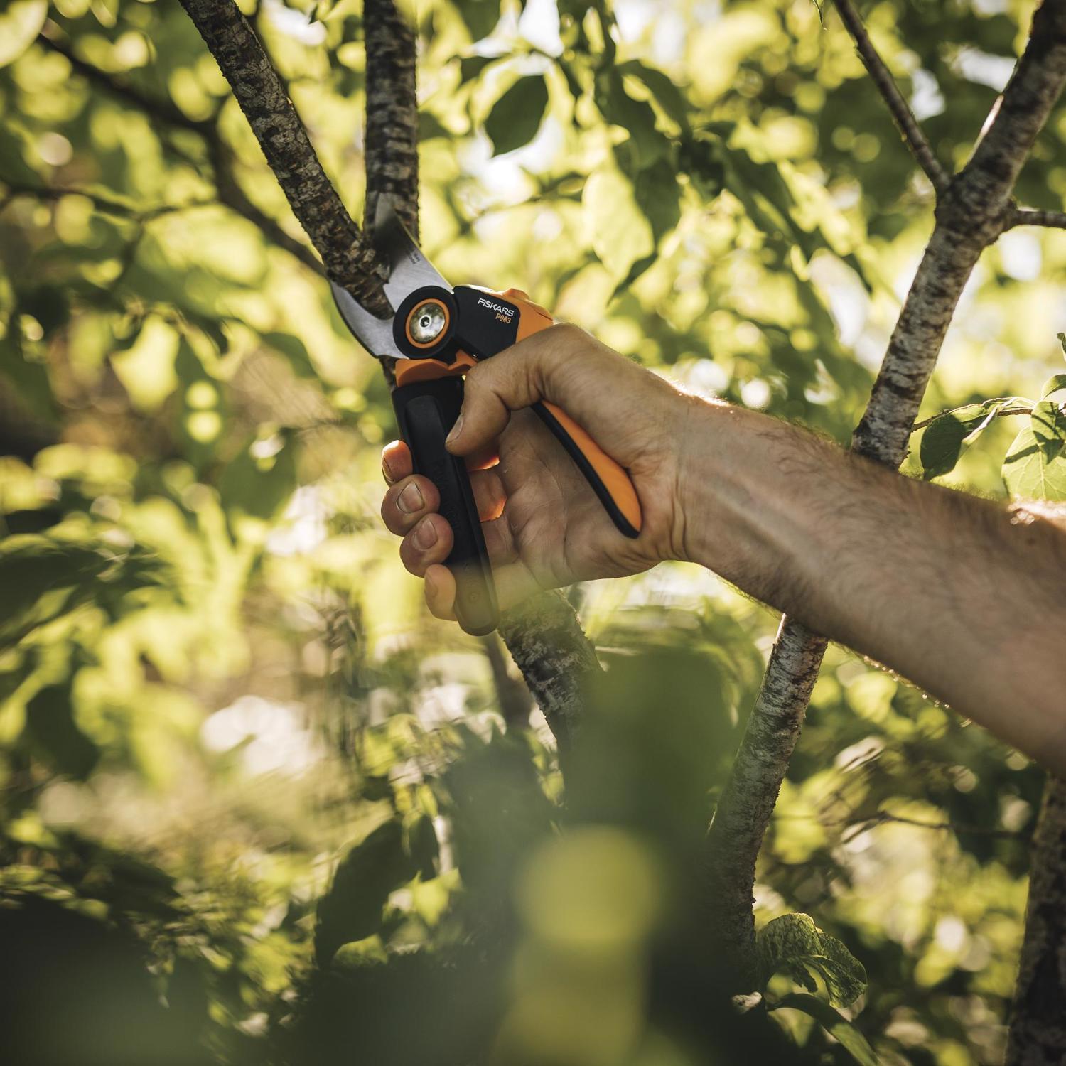 Fiskars PowerGear P963 Steel Bypass Pruners