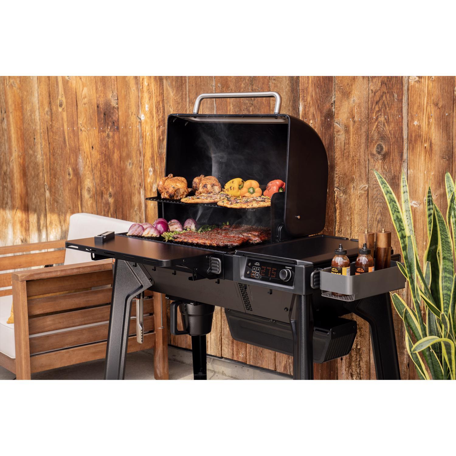 Traeger Woodridge Wood Pellet WiFi Grill Black