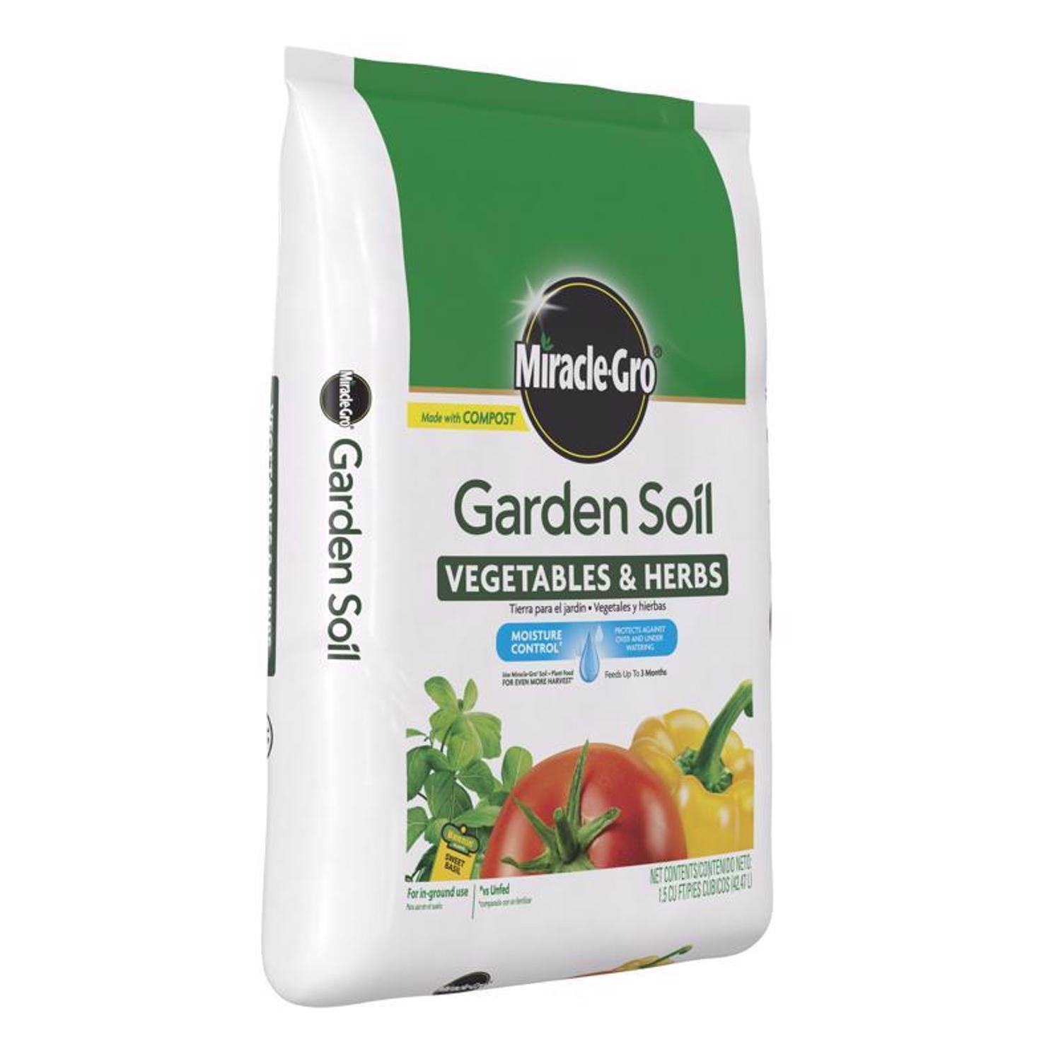 Miracle-Gro Fruit and Vegetable Garden Soil 1.5 cu ft | Stine Home