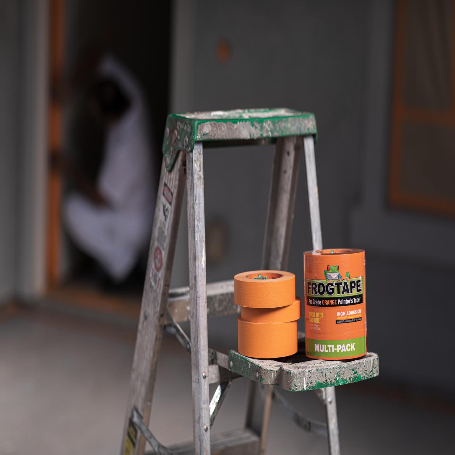 FrogTape Pro Grade 1.41 W X 60 yd L Orange High Strength Painter's Tape 4 Pack