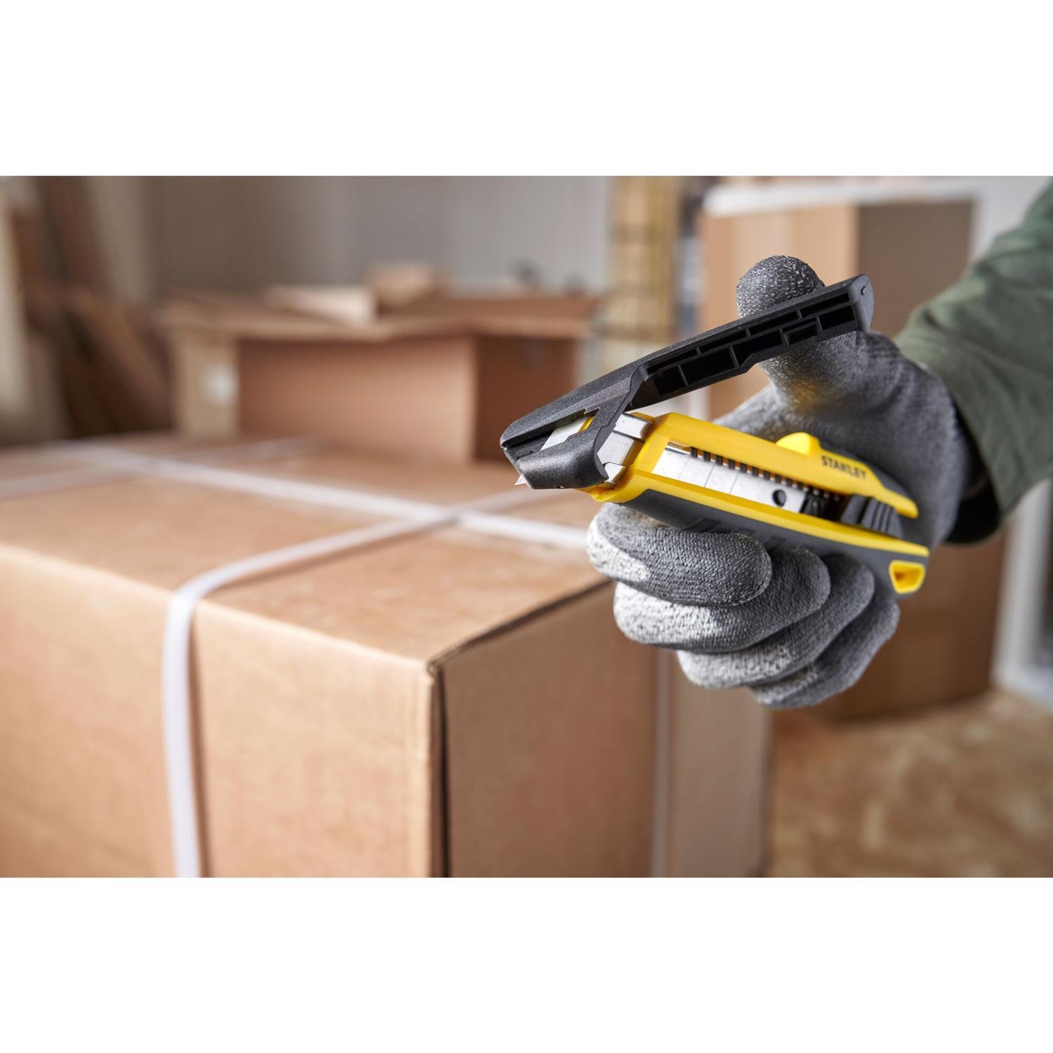 Stanley 6.10 in. Snap Knife Black/Yellow 1 pc