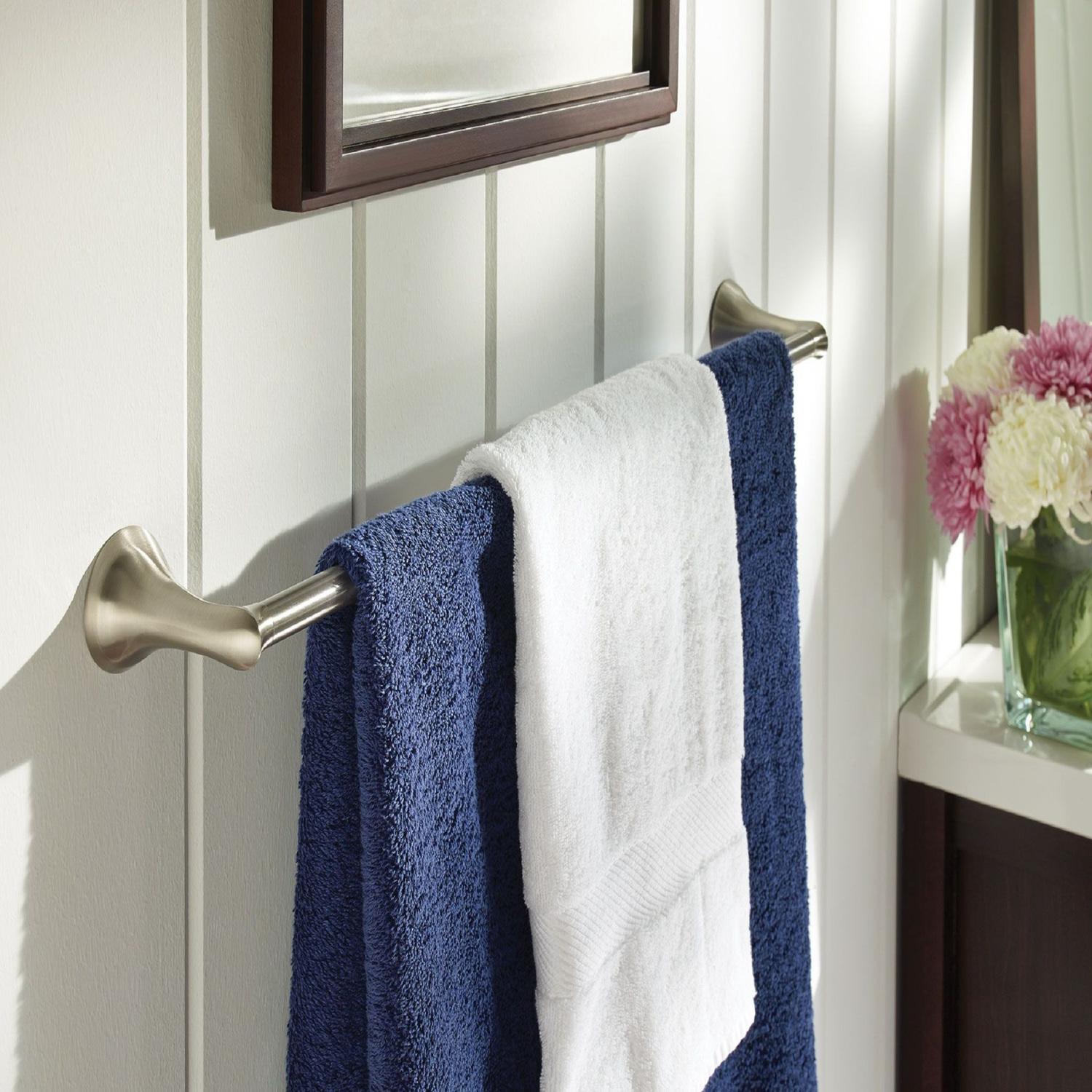 Moen Darcy Brushed Nickel Towel Bar 18 in. L Zinc