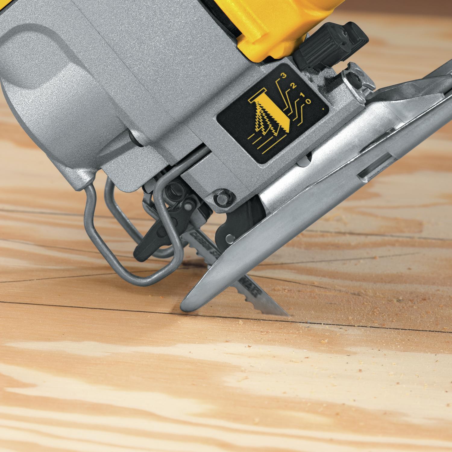 DeWalt 5.5 amps Corded Orbital Jig Saw