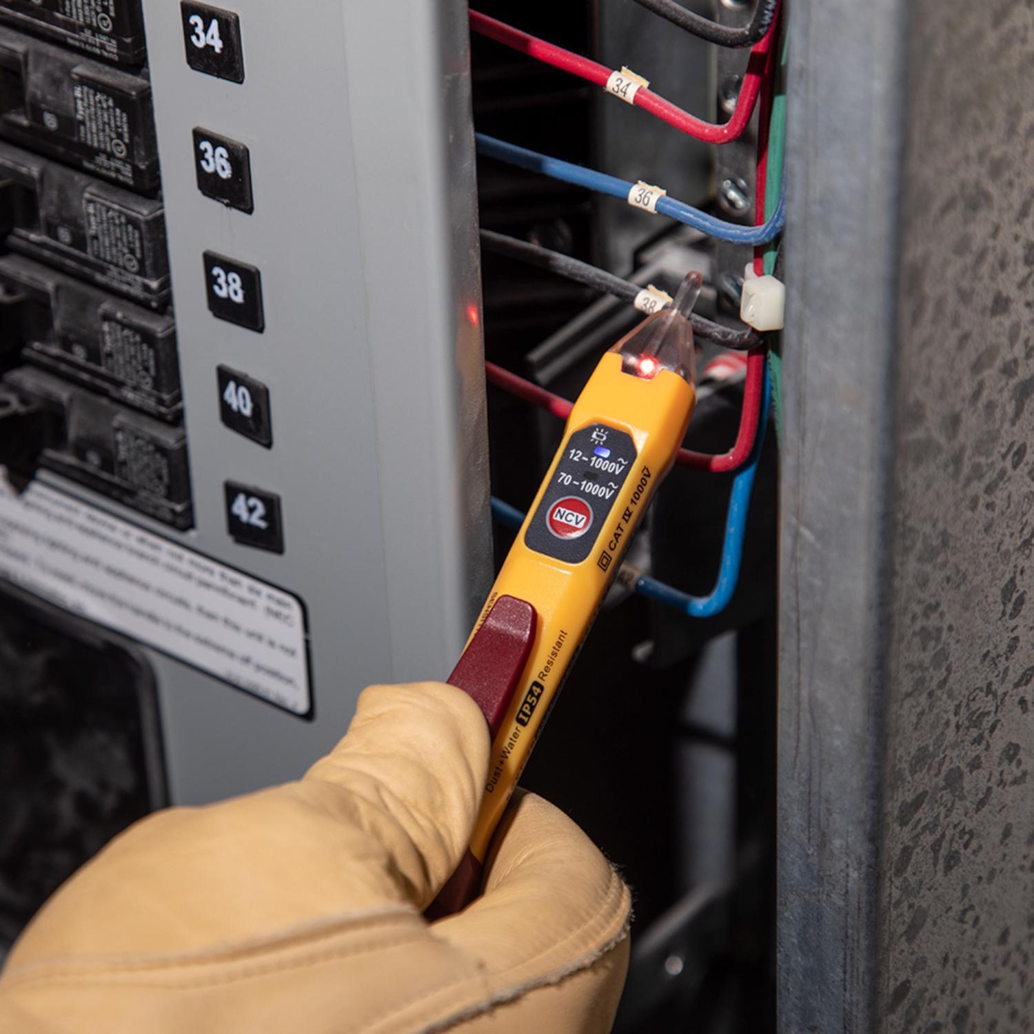 Klein Tools Dual Range Voltage Tester w/Receptacle Tester