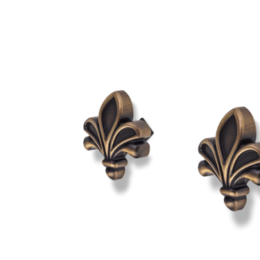 1-3/4" Overall Length Fleur De Lis Cabinet Knob