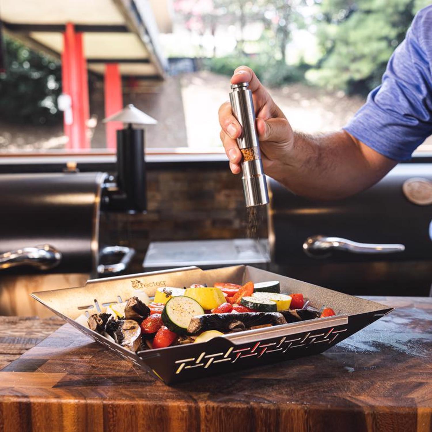 Recteq Stainless Steel Seasoning Grinder 2 pk