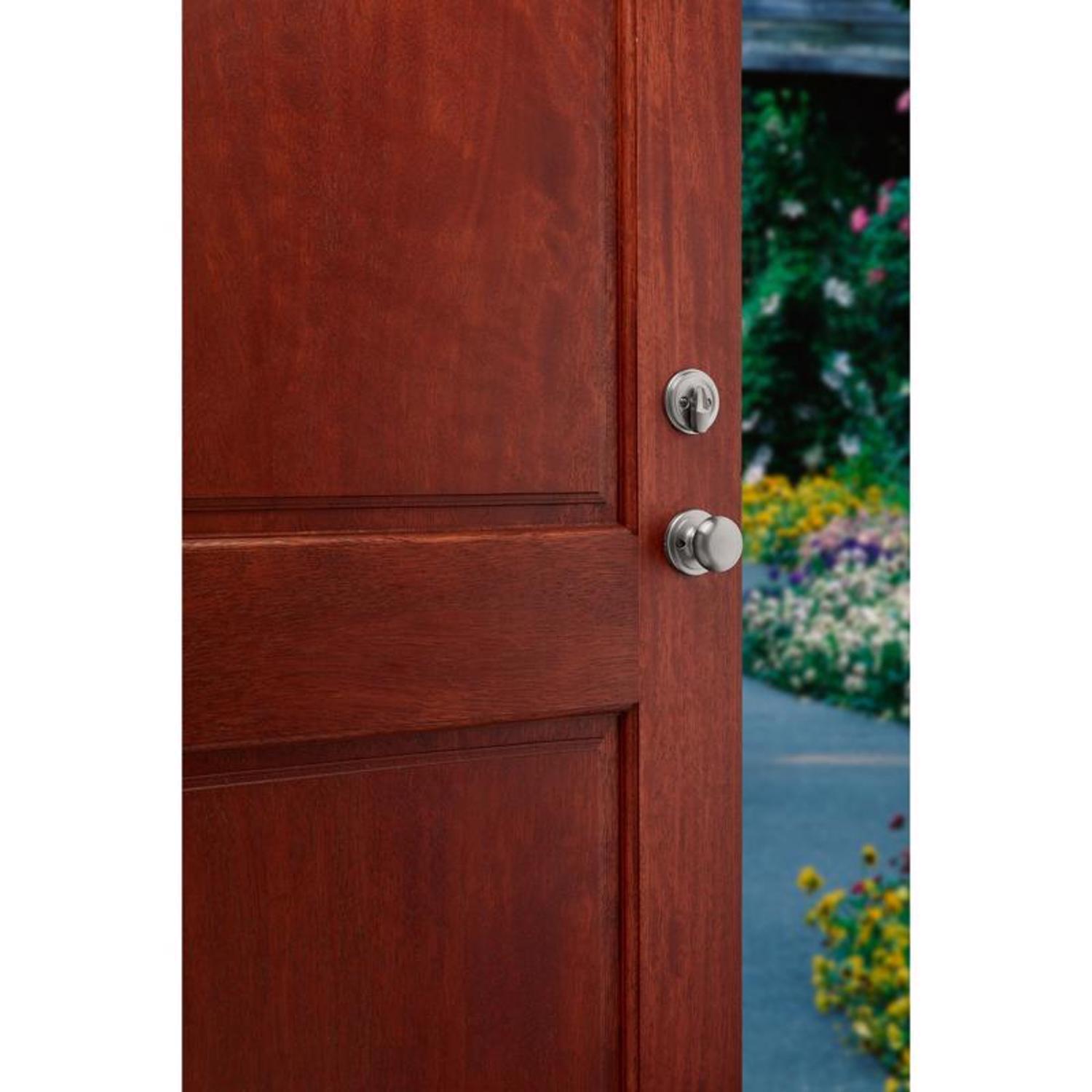 Kwikset Chelsea Satin Nickel Entry Handleset 1-3/4 in.