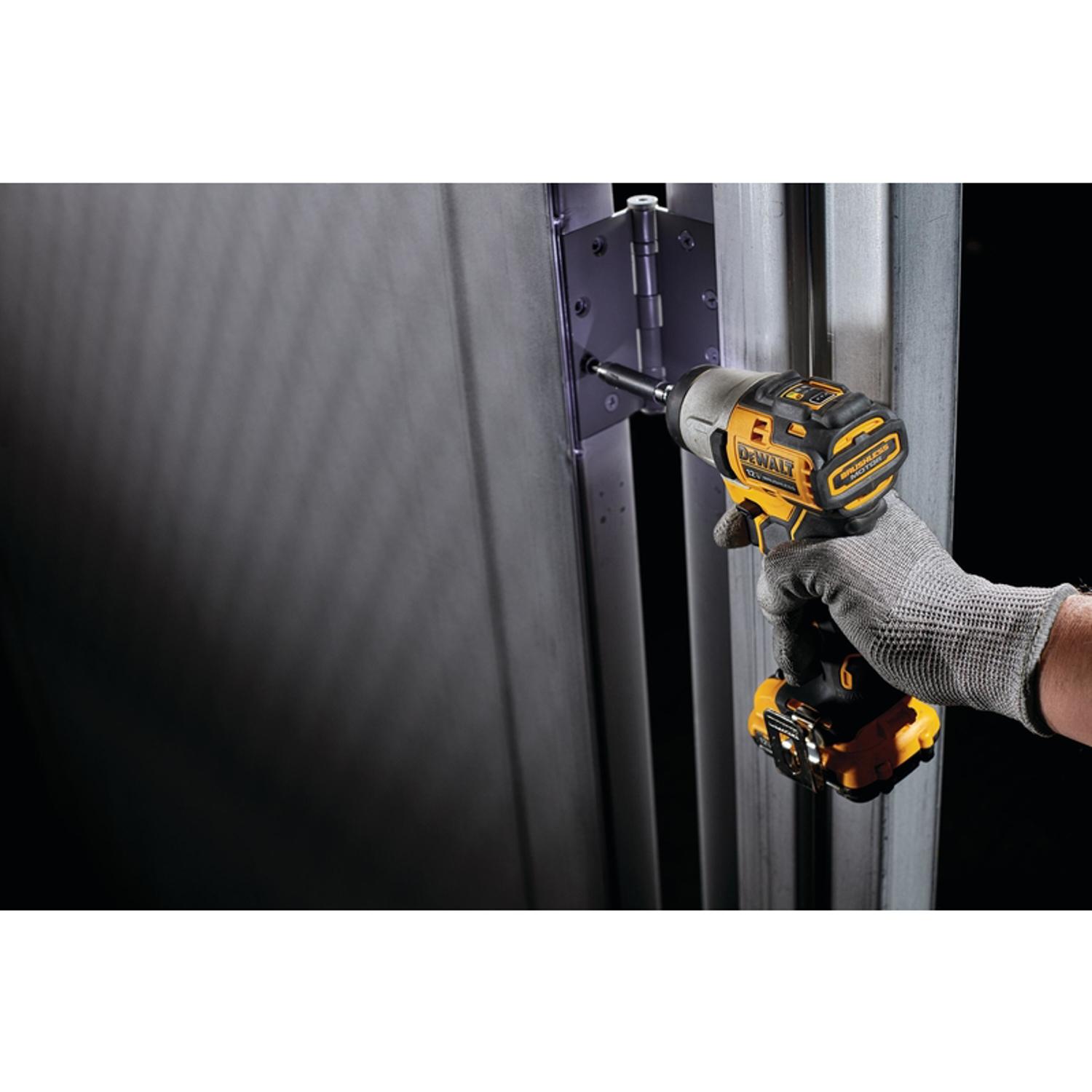 DeWalt 12V MAX XTREME 1/4 in. Cordless Brushless Impact Driver Kit (Battery & Charger)