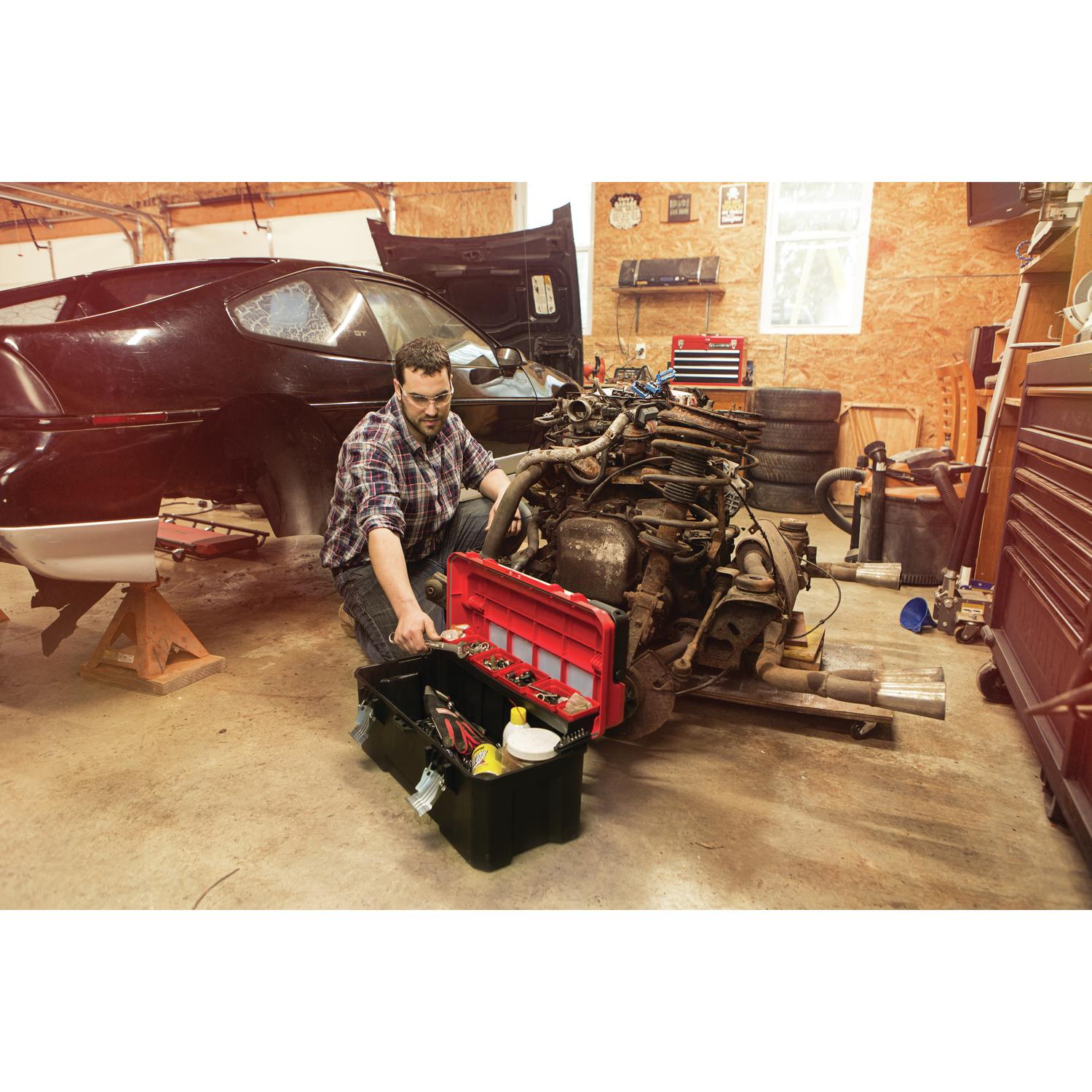 CRAFTSMAN 26 in. Professional Tool Box 1800 cu in Black/Red