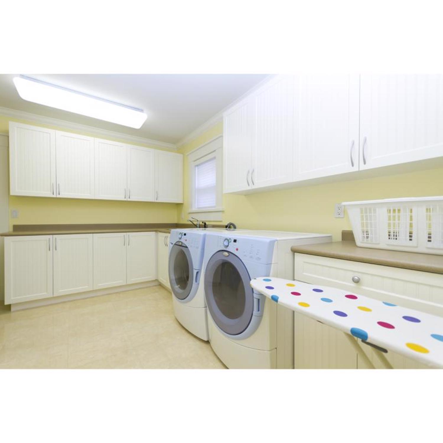 Feit Electric Linear G13 (Medium Bi-Pin) LED Bulb Daylight 20 Watt Equivalence 1 pk