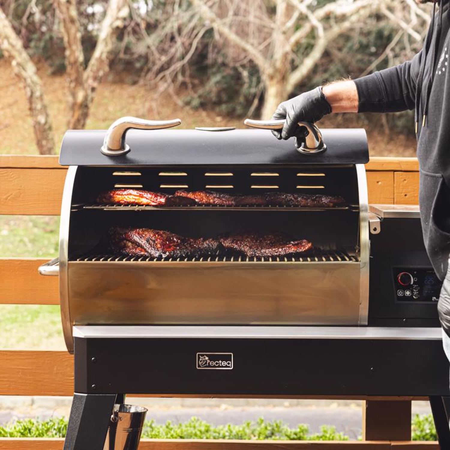 Recteq Deck Boss 800 Wood Pellet WiFi Grill and Smoker Black/Silver