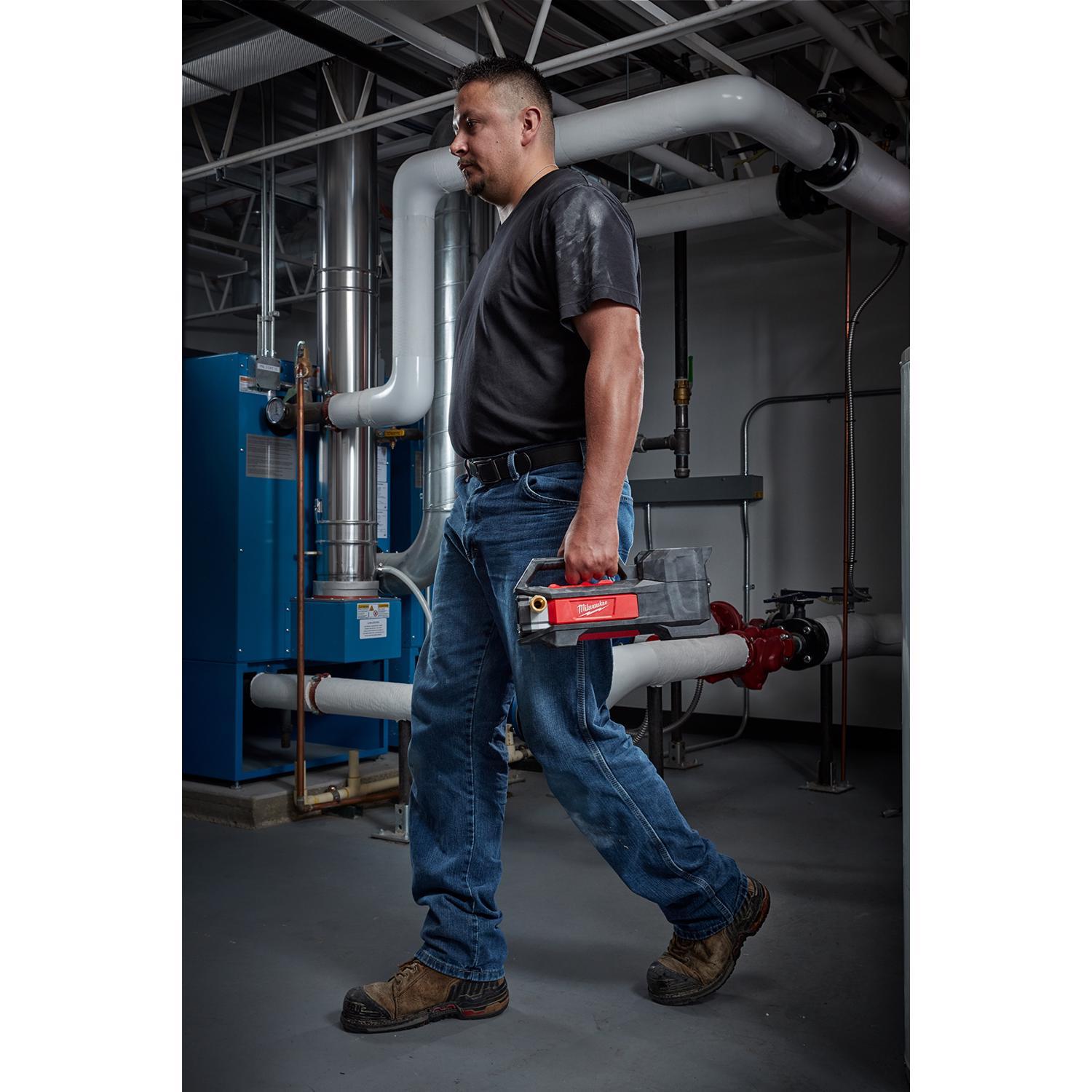 Milwaukee 1/4 HP 480 gph Aluminum Electronic Switch DC Transfer Pump