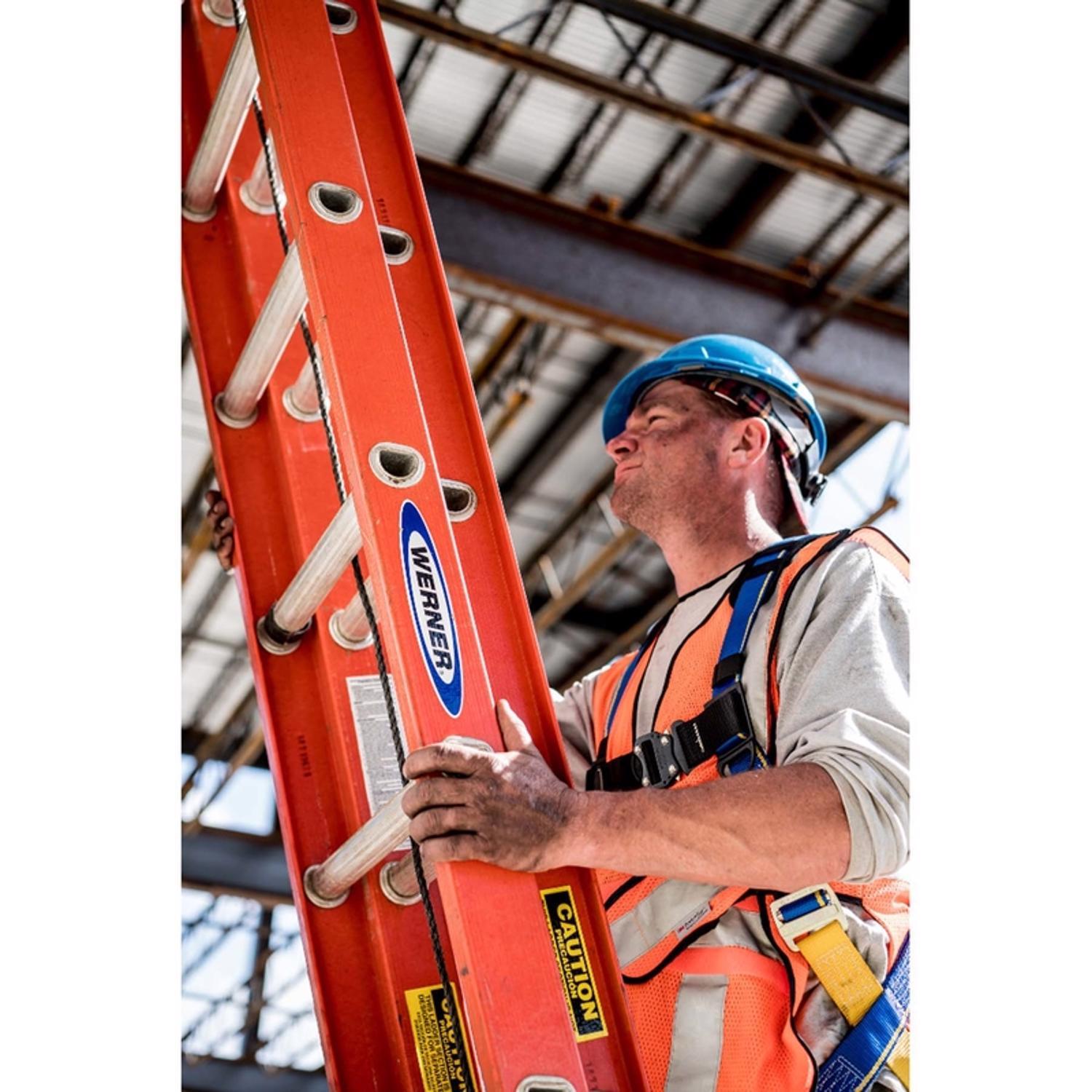 Werner 20 ft. H Fiberglass Extension Ladder Type IA 300 lb. capacity
