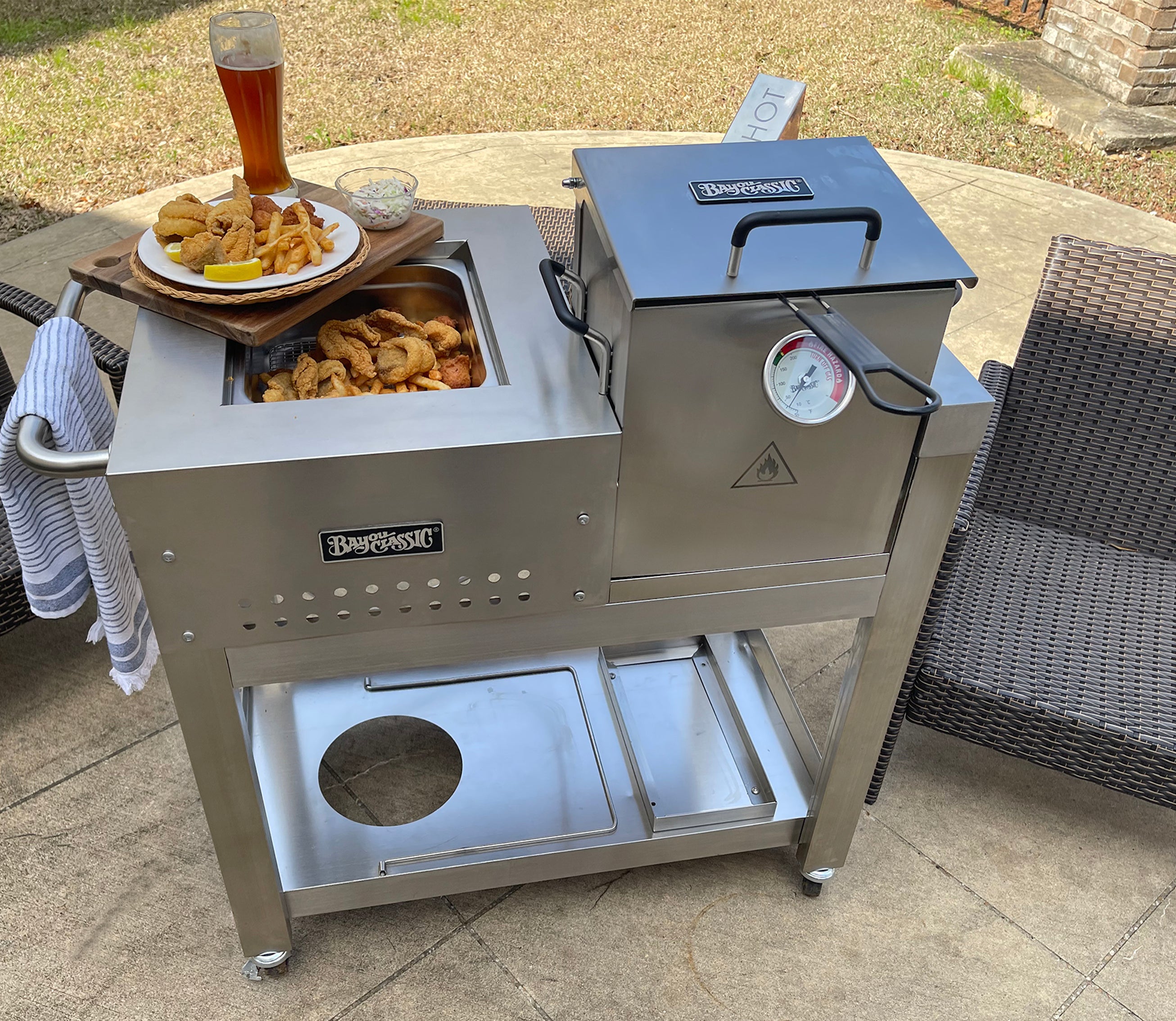 Bayou Classic 2.5-gal Stainless Fryer Workstation