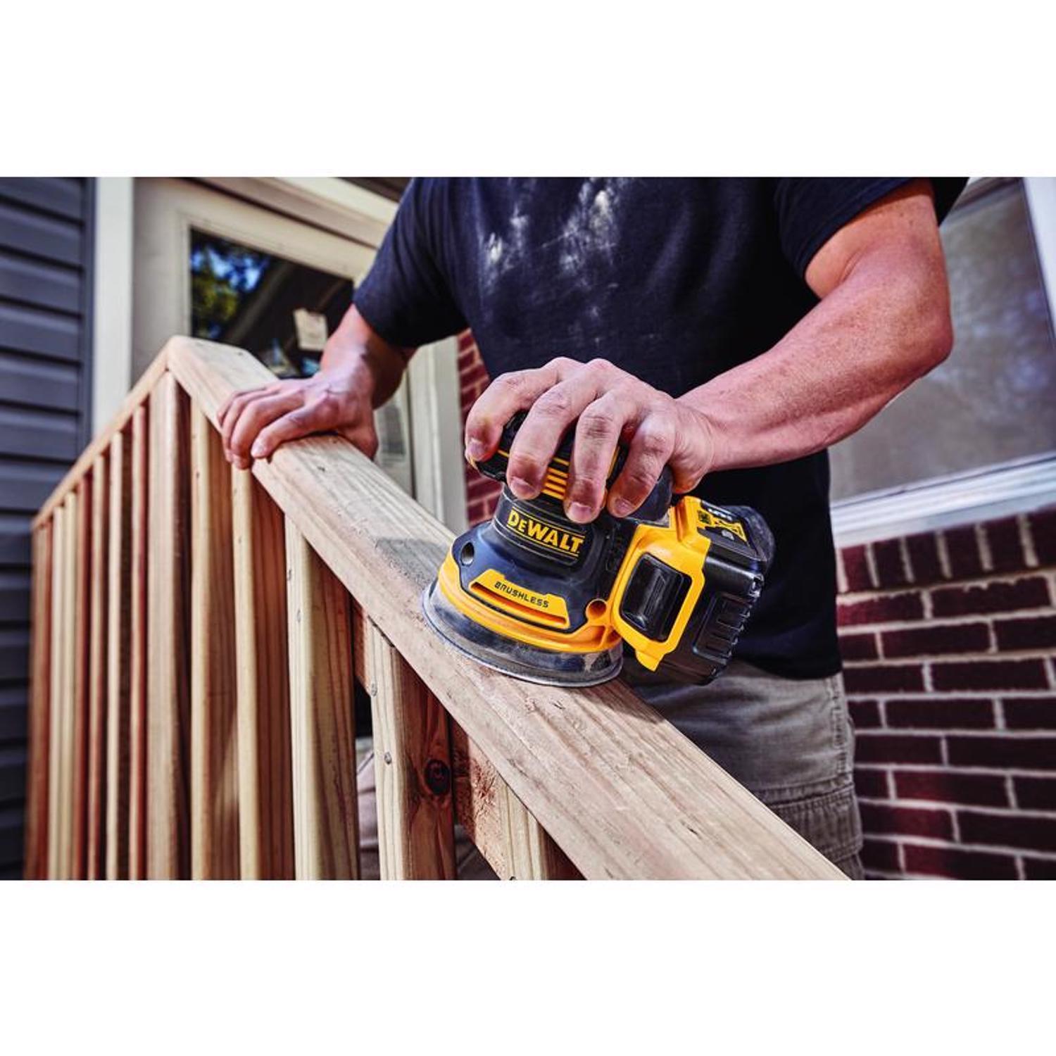 DeWalt 20V MAX XR Cordless 5 in. Brushless Random Orbit Sander Tool Only