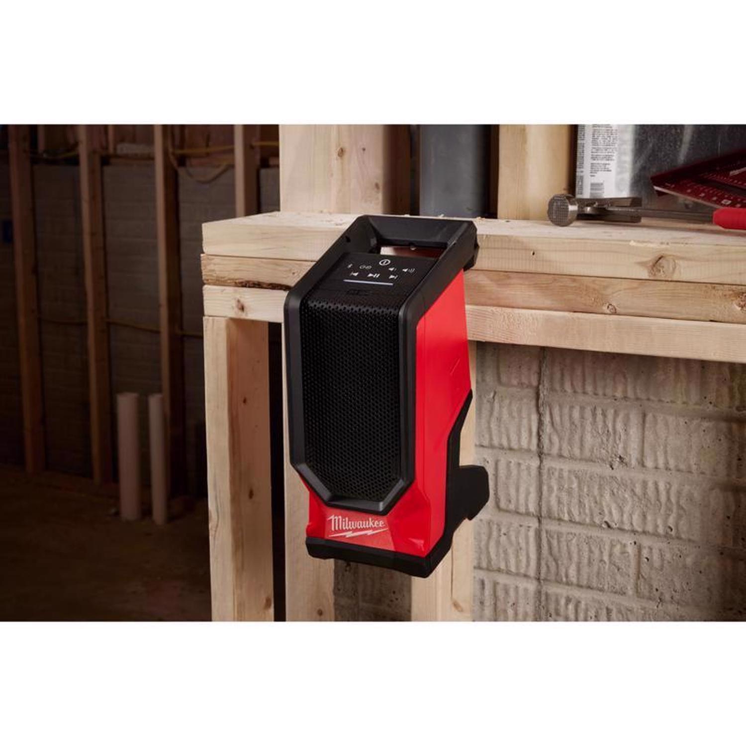 Milwaukee M18 Wireless Bluetooth Jobsite Speaker