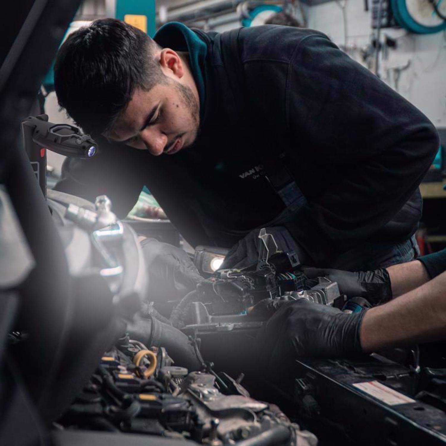 Feit 500 lm LED Battery Handheld Work Light