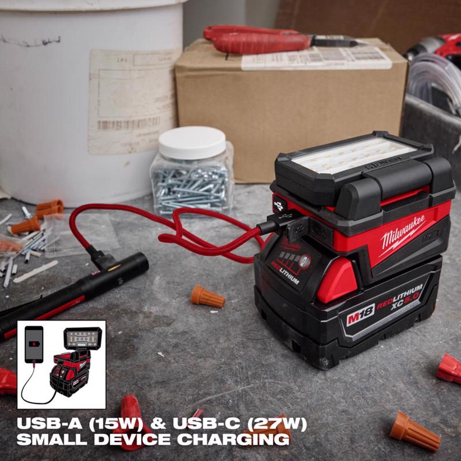 Milwaukee M18 Trueview lm LED Handheld Flood Light