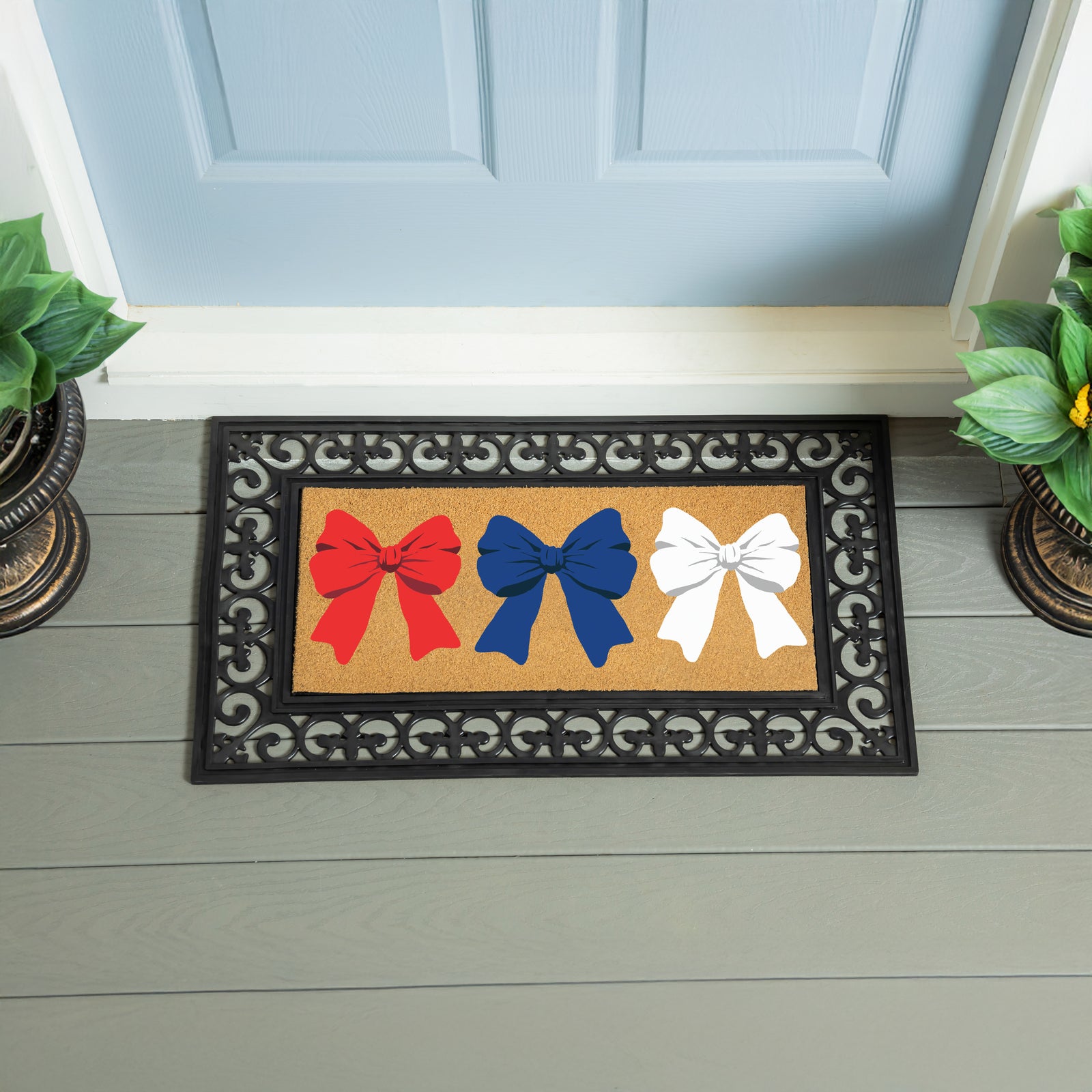 American Classic Red White & Bows Flocked Coir Sassafras Switch Mat, Tri-Color, 22 in. x 10 in.