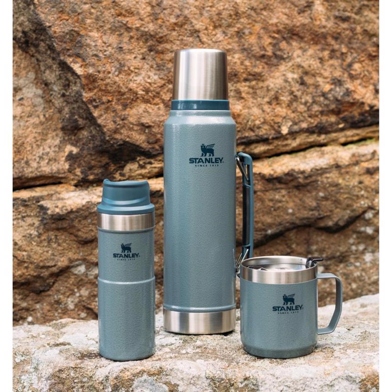 Stanley Classic Trigger Action 16 oz Hammertone Silver Travel Mug