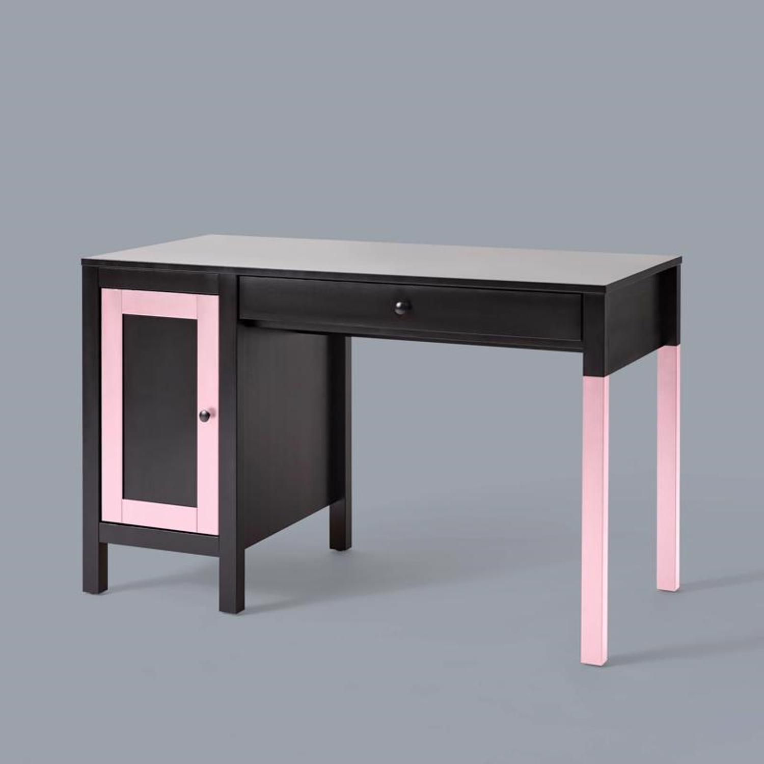 Rust-Oleum Painters Touch Semi-Gloss Black Water-Based Ultra Cover Paint Exterior and Interior 0.5 p