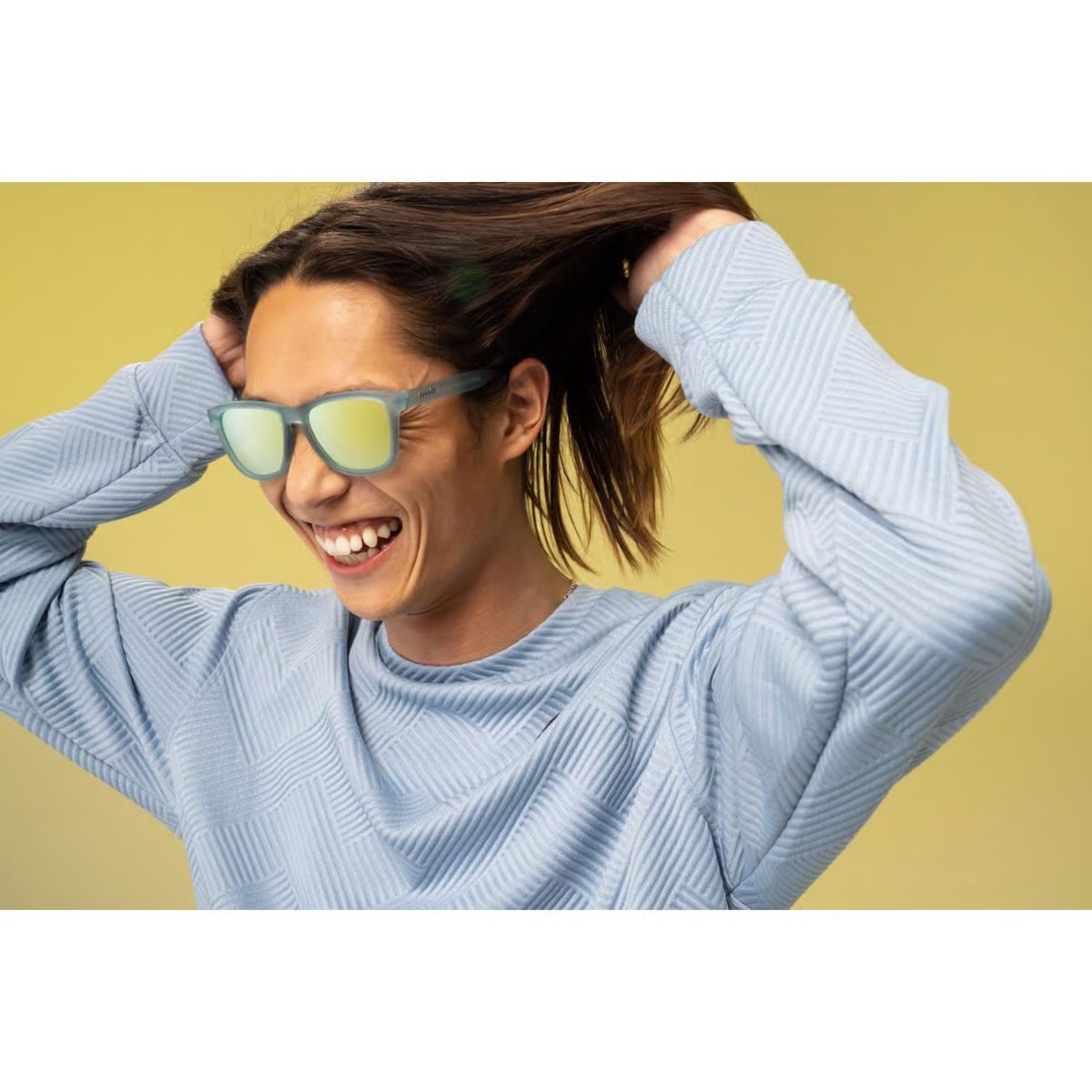 goodr OG - Sunbathing With Wizards Sunglasses Unisex Blue Frame Yellow Lens