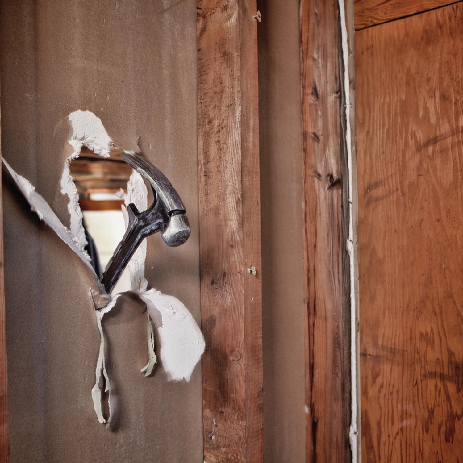 DeWalt ToughSeries 22 oz Milled Face Demo Hammer 8.25 in. Steel Handle