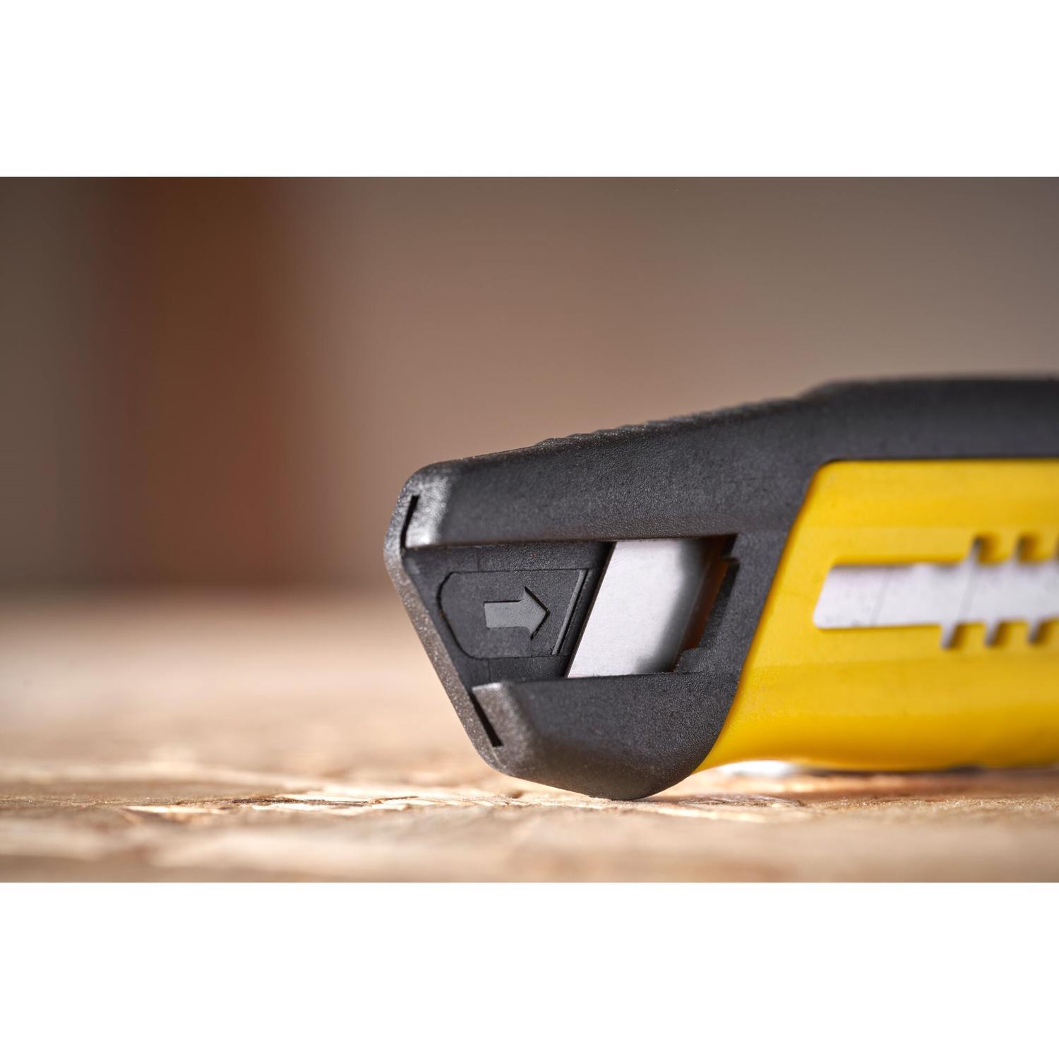 Stanley 6.29 in. Sliding Snap Knife Black/Yellow 1 pc