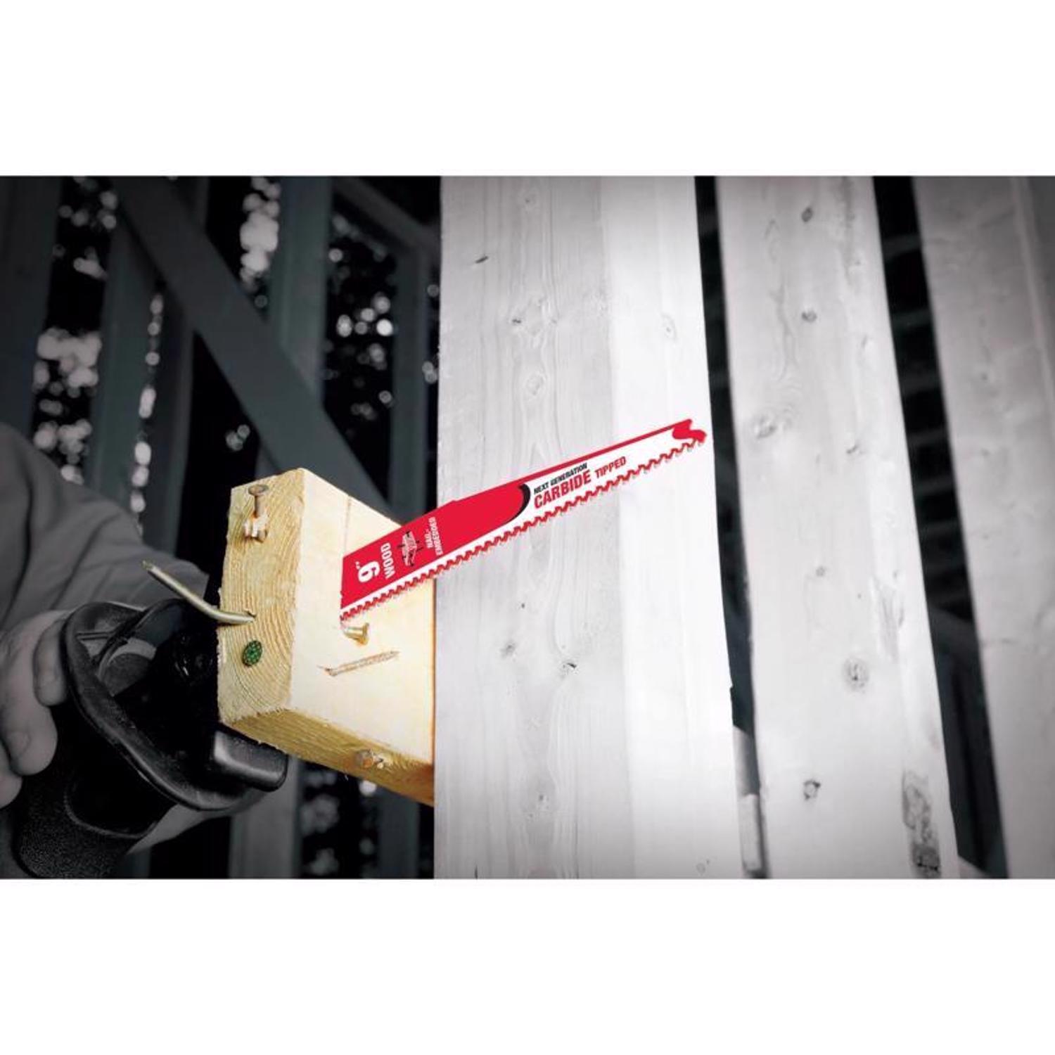 Diablo Demo Demon 9 in. Carbide Nail-Embedded Wood Reciprocating Saw Blade 5/7 TPI 1 pc