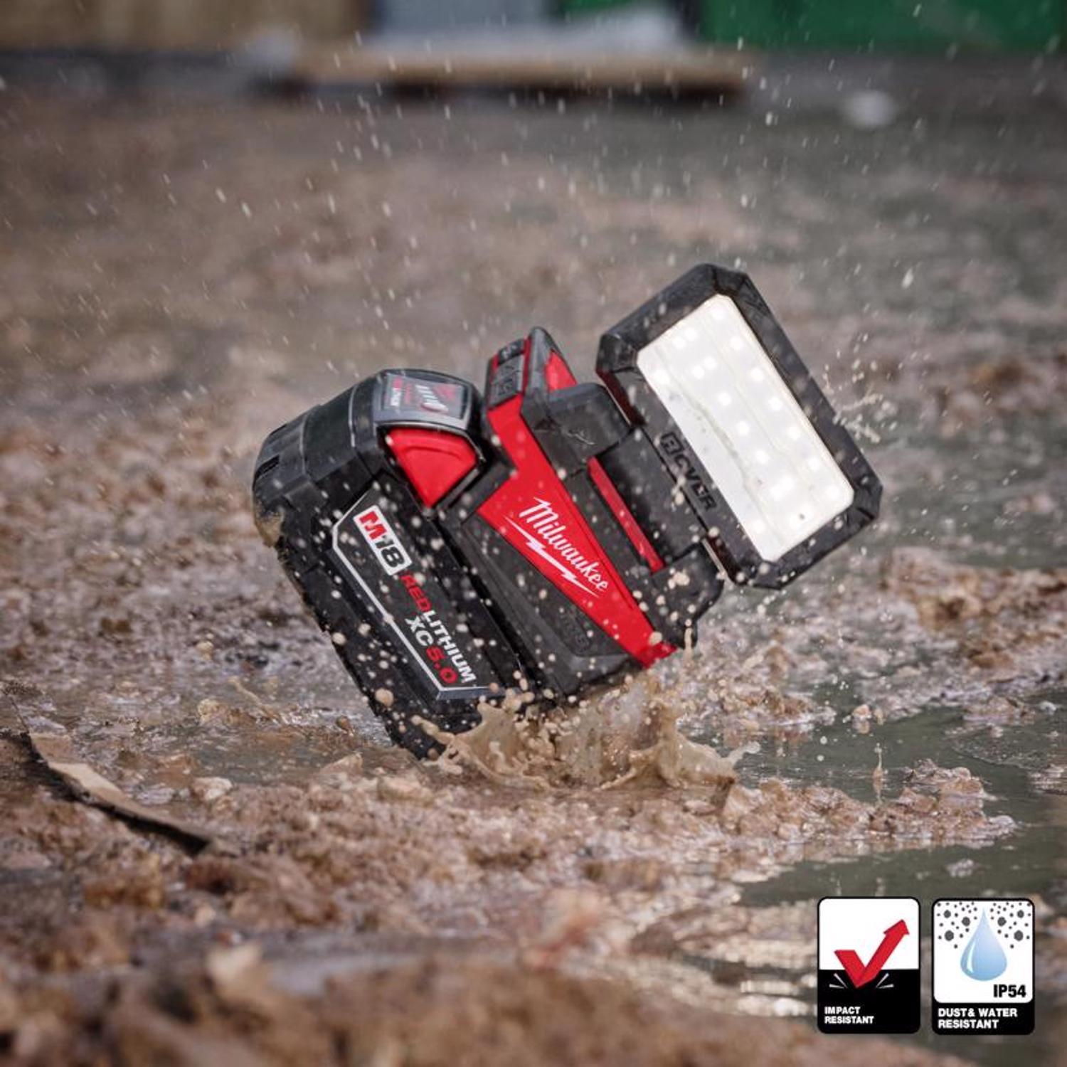 Milwaukee M18 Trueview lm LED Handheld Flood Light
