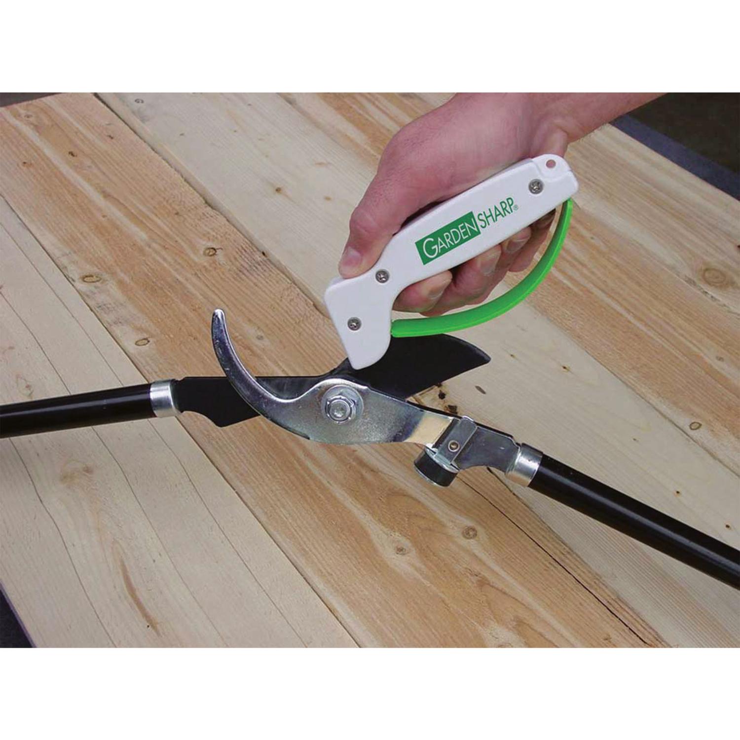 GardenSharp AccuSharp Gloss Tungsten Carbide 1 stage Garden Tool Sharpener