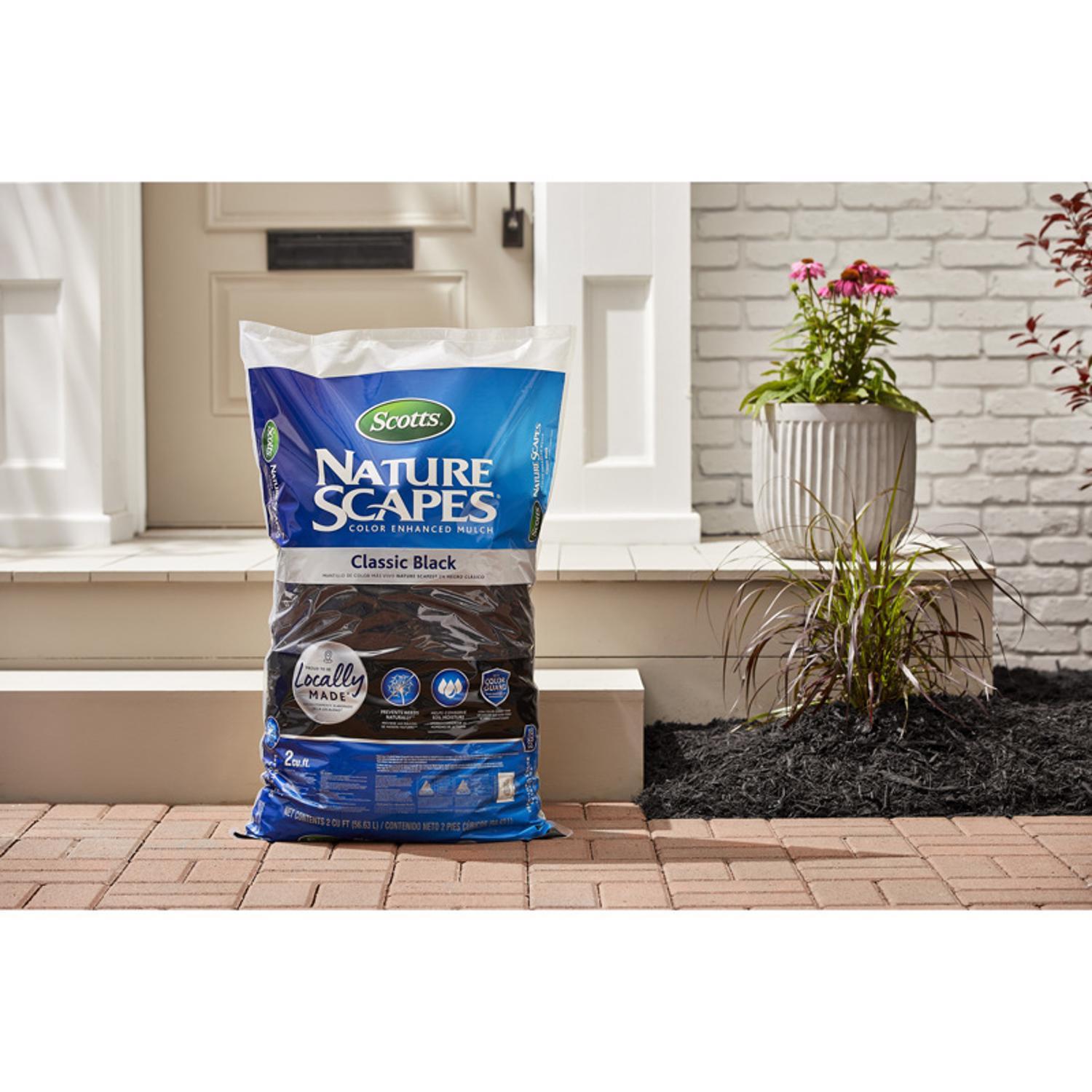 Scotts  Nature Scapes 2 cu. ft. Black Bark Color Enhanced Mulch
