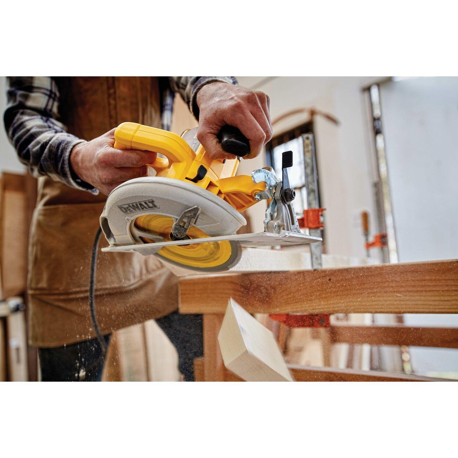 DeWalt 7-1/4 in. D X 5/8 in. Carbide Circular Saw Blade 18 teeth 1 pk