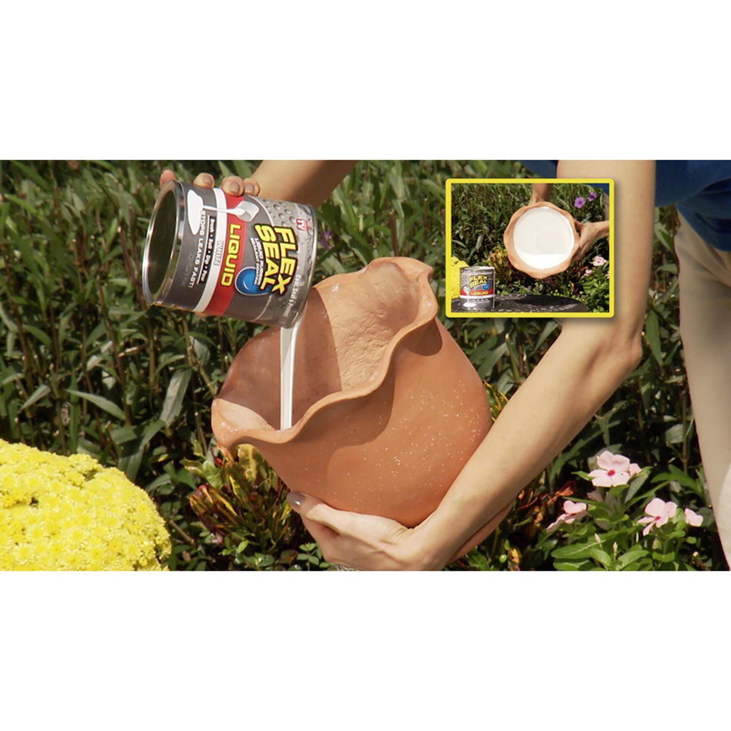 Flex Seal Family of Products Flex Seal White Liquid Rubber Sealant Coating 32 oz