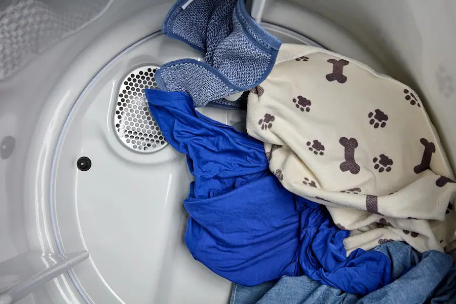 Maytag - 7.0 Cu. Ft. Gas Dryer with Extra Power and Pet Pro Option - White