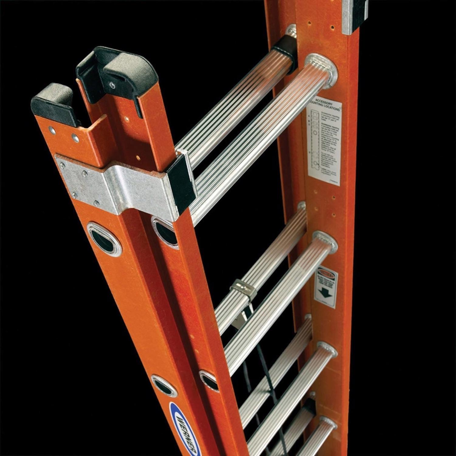 Werner 20 ft. H Fiberglass Extension Ladder Type IA 300 lb. capacity