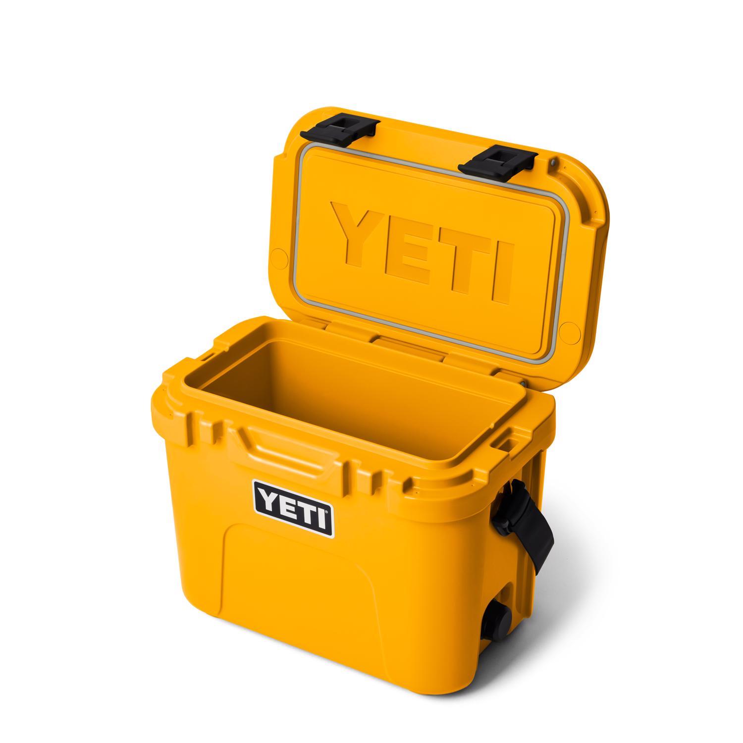 YETI Roadie 15 Alpine Yellow 15 qt Hard Cooler
