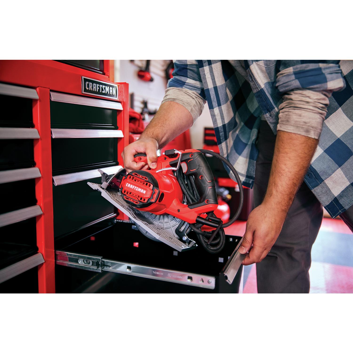 CRAFTSMAN 15 amps 7-1/4 in. Corded Brushed Circular Saw Tool Only